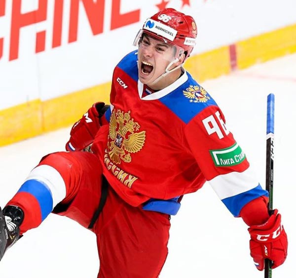 хоккеист Андрей Кузьменко в сборной России