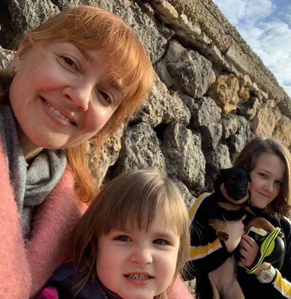 Анна Бутурлина с дочерьми