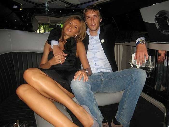 Дмитрий Комбаров с женой 3