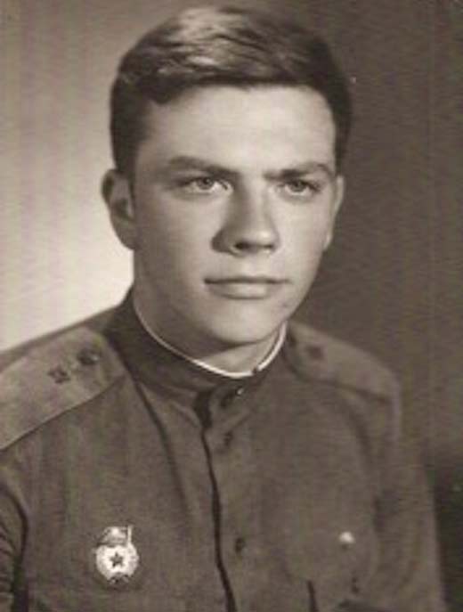 Дмитрий Крылов во время службы в армии