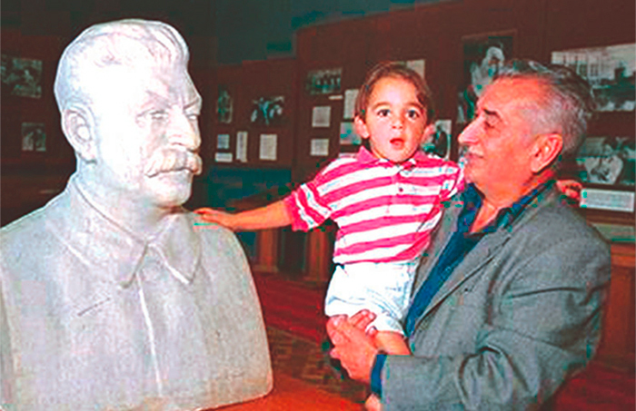 Евгений Джугашвили и внук Сосо