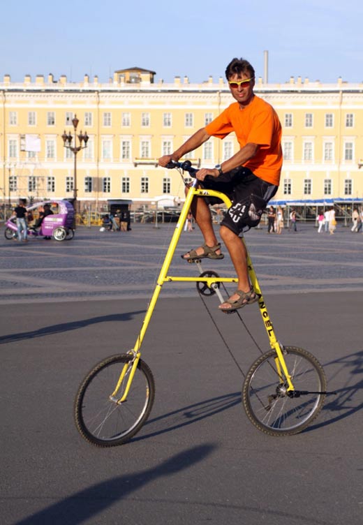 Игорь Баронас на велосипеде