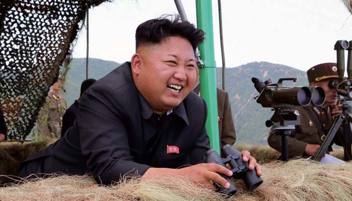 Ким Чен Ын на военном полигоне