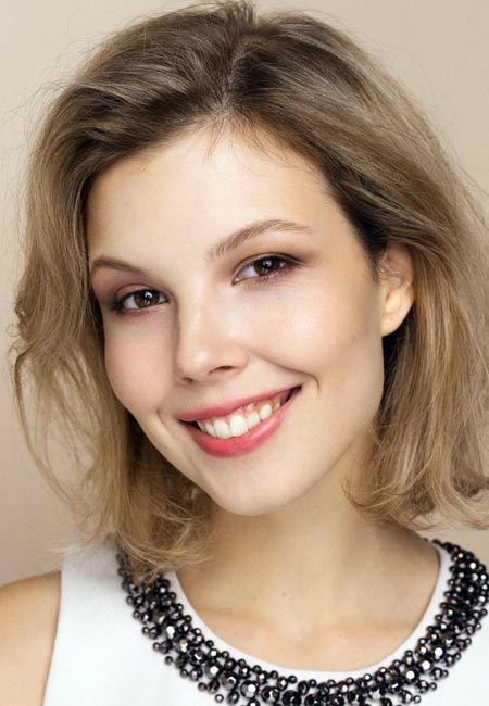актриса Ксения Ветрова