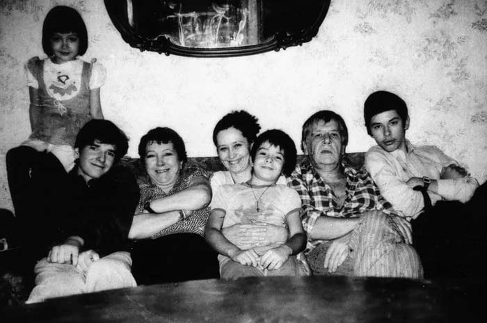 Николай Волков с семьей