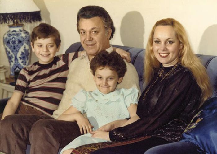Нелли Кобзон с мужем и детьми 2