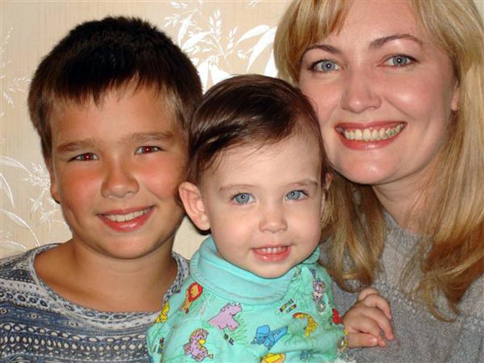 Ольга Зубкова с детьми