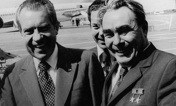 Ричард Никсон и Леонид Брежнев