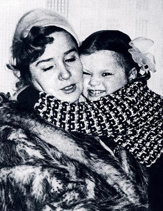 Руфина Нифонтова и дочь Ольга