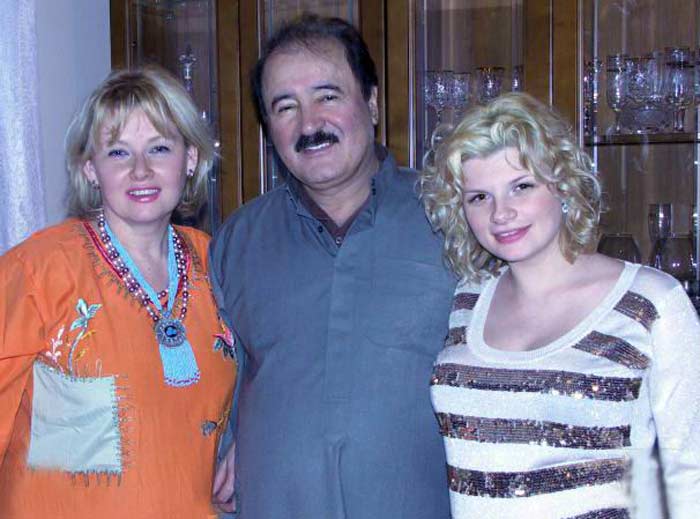 Тамара Акулова и Эльёр Ишмухамедов с дочерью Анной Шерлинг