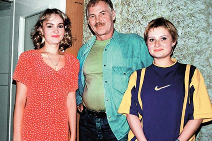 Владимир Гостюхин с дочерьми Ириной и Маргаритой