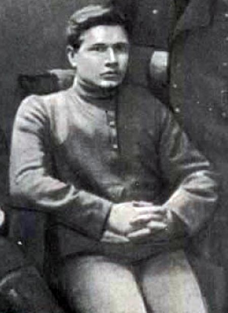 Александр Фадеев в юности