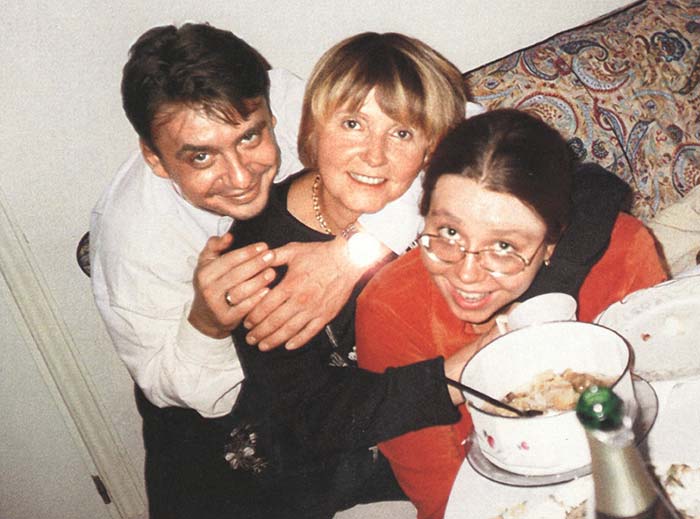 Александра Табакова с матерью и братом Антоном