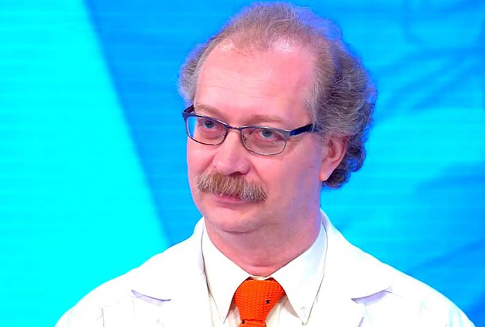 врач и телеведущий Андрей Продеус