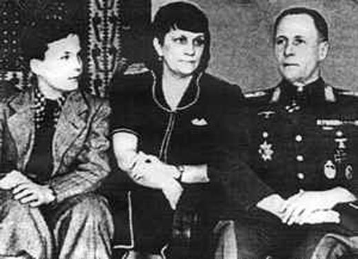 Эрвин Роммель с женой и сыном