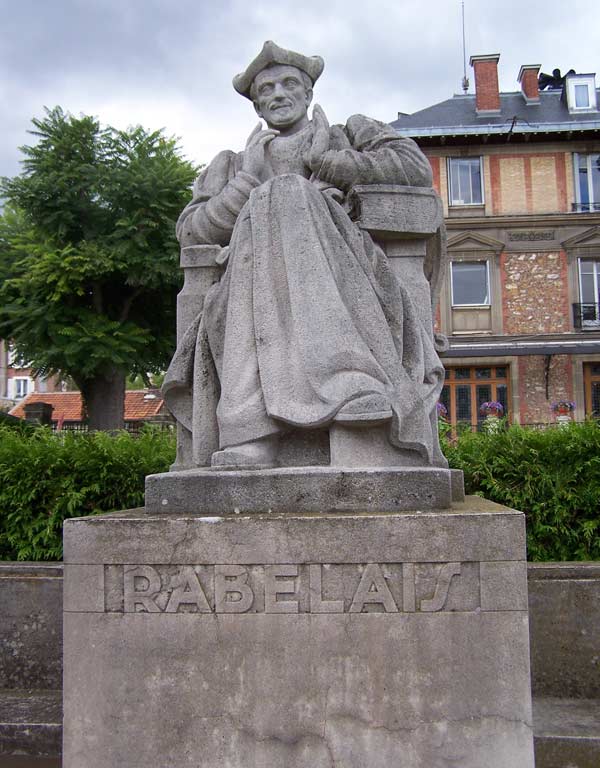 памятник Франсуа Рабле