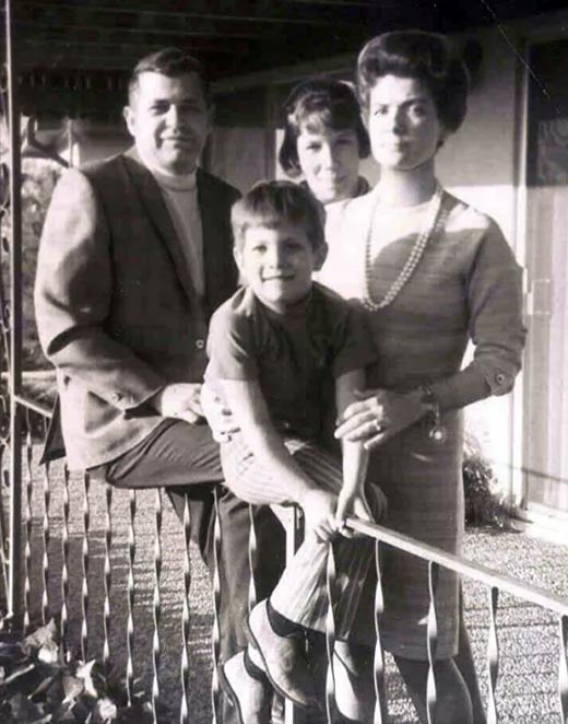 Фрэнсис Гэри Пауэрс с семьей