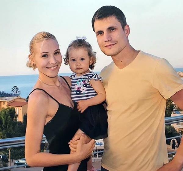 Игорь Сильченко с женой и дочерью
