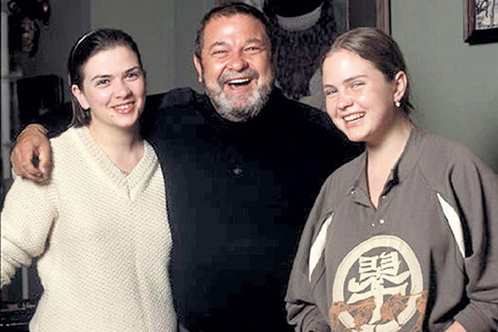 Юлиан Семенов и дочери