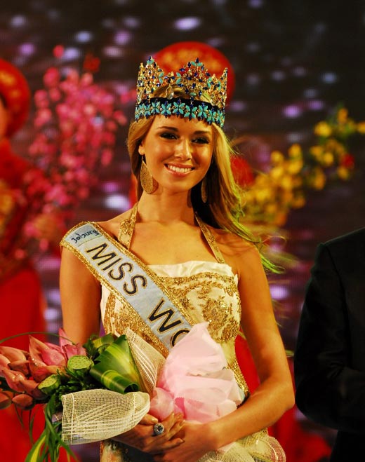 Ксения Сухинова на конкурсе Мисс Мира 2008