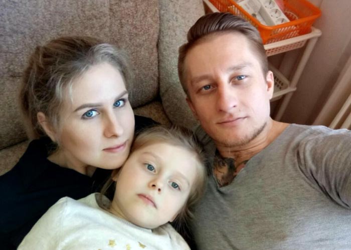 Любовь Соболь и муж Сергей Мохов с дочерью