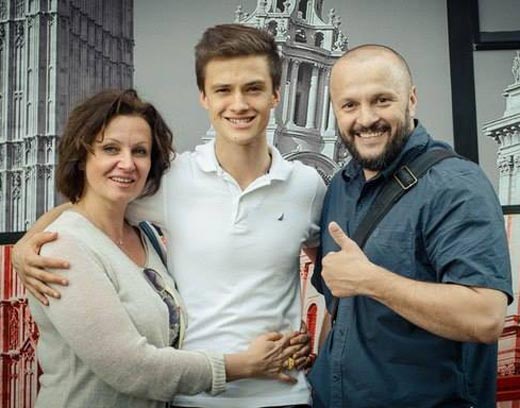 Макар Тихомиров с родителями