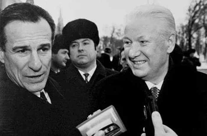 Сергей Ястржембский и Борис Ельцин 2