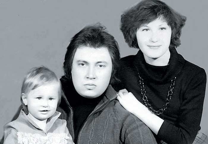 Сергей Степанченко с женой Ириной и дочерью
