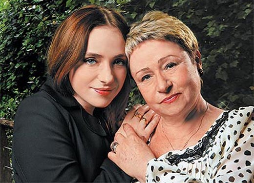 Тутта Ларсен и мама Елена Михайловна