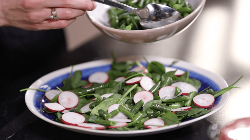 Рецепт недели. Салат с куриной печенью